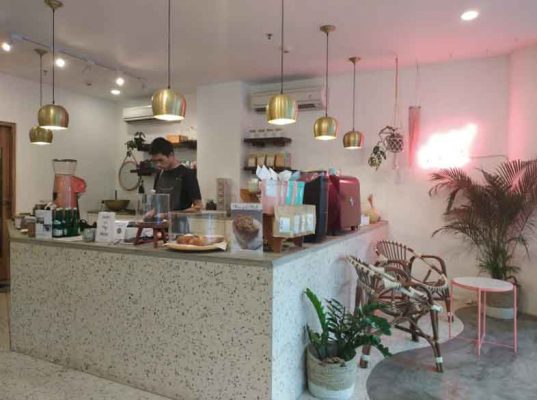 cangkir kopi Sebastian Coffee