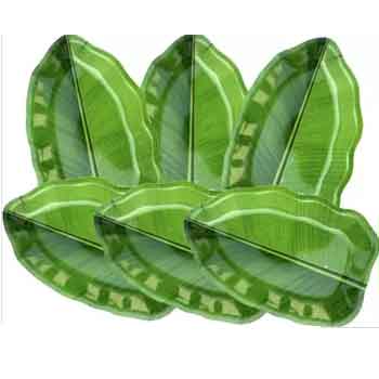 piring bermotif daun pisang